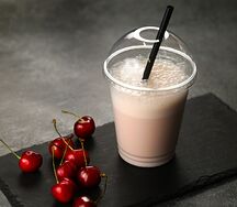 Вишневый молочный коктейль
