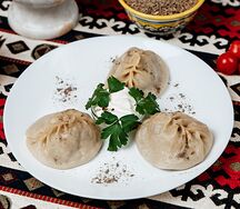 Манты с бараниной и говядиной