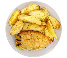 Медвежья лапа из куриного филе в картофельном мундире
