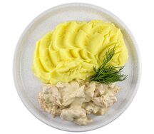 Куриное филе в сметане по-Строгановски
