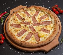 Пицца Карбонара итальянская