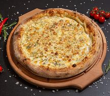 Пицца Четыре сыра итальянская