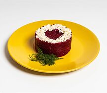 Салат из свеклы с чесноком