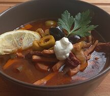 Солянка сборная мясная