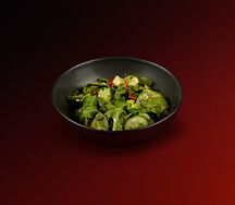 Зеленый салат с авокадо