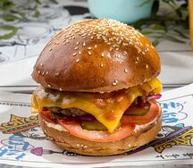 Бургер Сырный патриот