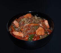 Фунчоза с лососем