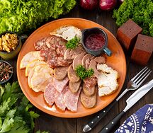 Мясная тарелка