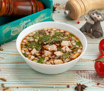 Окрошка на квасе с курицей