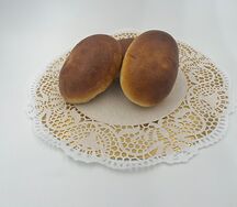 Пирожок сдобный печеный с мясом