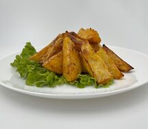 Картофель запеченный дольками