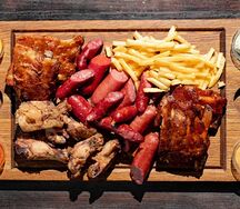 Мясная тарелка по-мужски