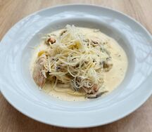 Паста Фетучини с курицей и грибами