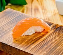 Сяке нигири