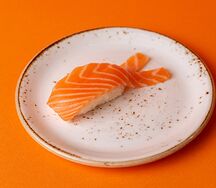 Суши Сяке с лососем