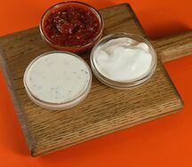 Соус томатный с чесноком