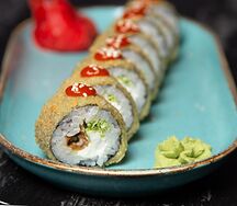 Тёплый ролл с мидиями