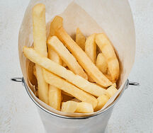 Картофель фри с соусом