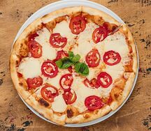 Пицца Маргарита средняя