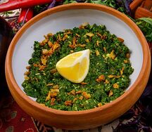 Шпинат с яйцом