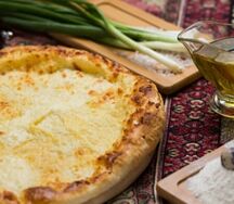 Хачапури из слоеного теста по-имеретински