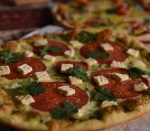 Лепёшка с брынзой и томатами