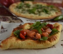 Хачапури с лососем и сулугуни