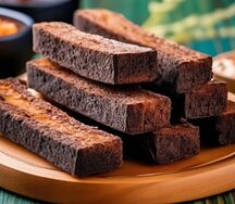 Гренки чесночные с соусом тартар