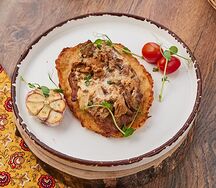 Свиная вырезка с лисичками