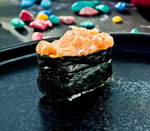 Спайси суши Сяке