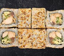 Роллы Кура и сакура