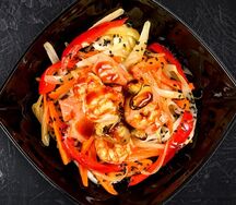 Wok с морепродуктами в соусе терияки