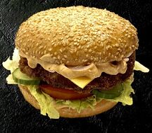 Биф бургер с говяжьей котлетой