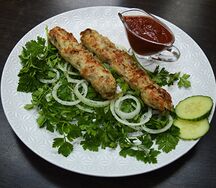 Люля-кебаб из курицы с лавашем