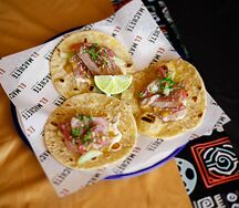 Тако с тунцом