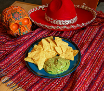 Начос с гуакамоле