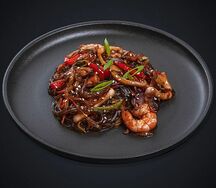 Лапша рисовая с морепродуктами