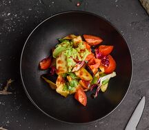 Салат с хрустящими баклажанами и мясом