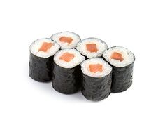 Маки с копченым лососем