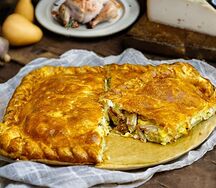 С курицей, грибами и сыром