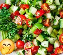 Помидоры и огурцы в ассортименте