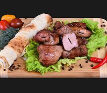 Шашлык из cвинoй шейки