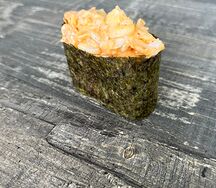 Гункан с креветкой