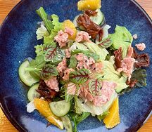 Салат с тунцом