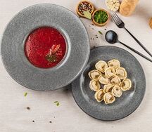 Пельмени мясные и Борщ с говядиной