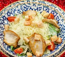 Цезарь с курицей