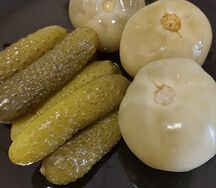 Огурцы соленые
