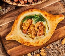 Хачапури лодочка с куриным филе