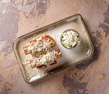 Гренки с чесночным соусом
