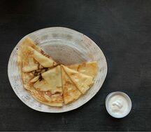 Блины со сметаной